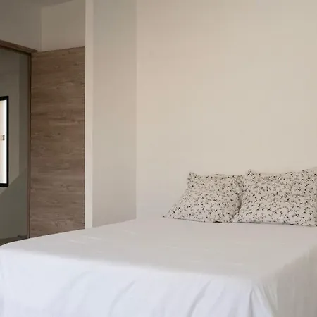 Maison Avec Piscine Privee Sud De France ناربون